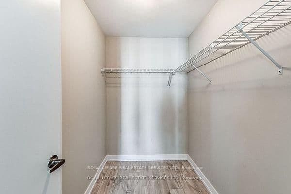 2490 Old Bronte Road, Unit 503 thumbnail 16
