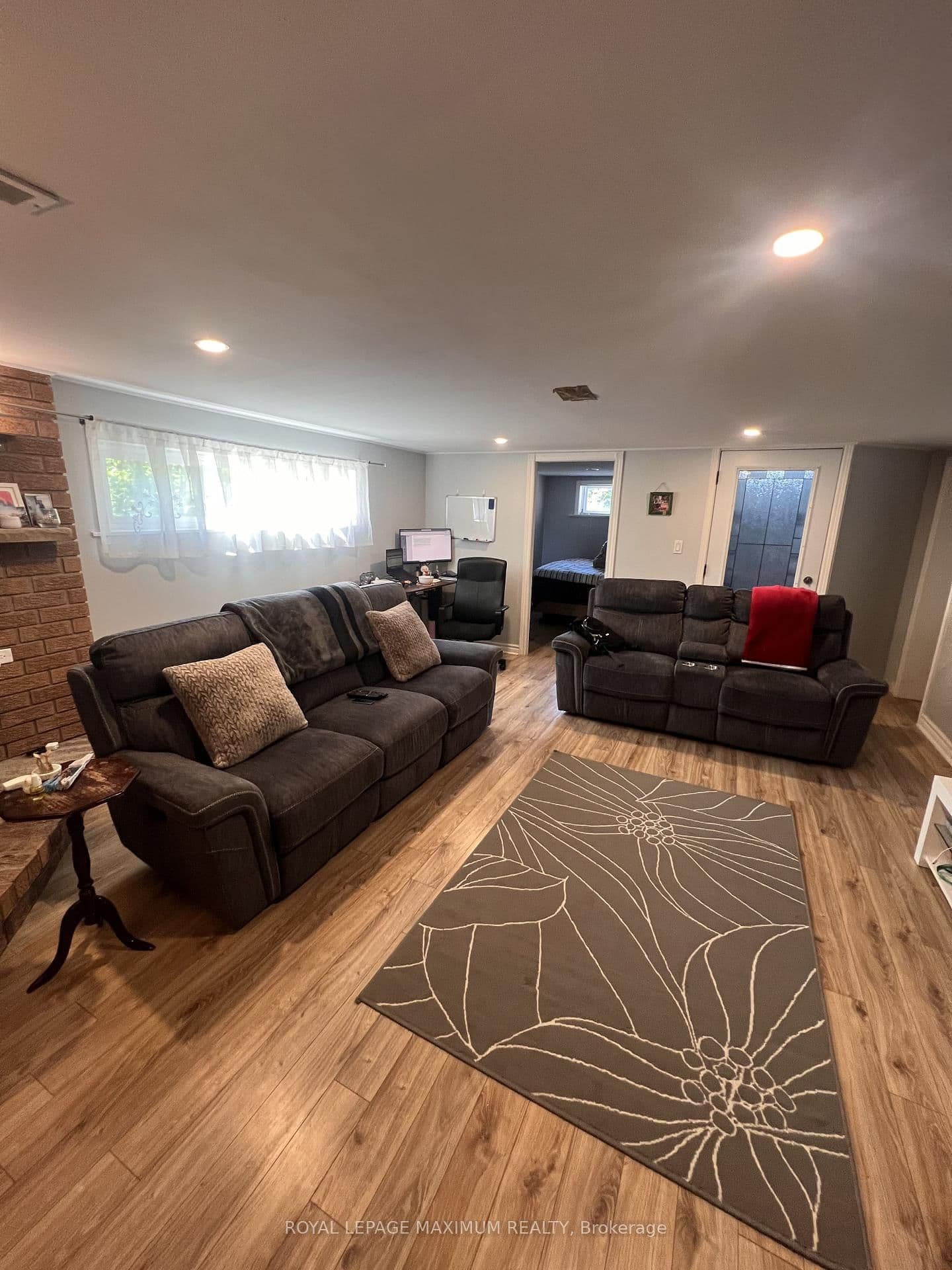 16 Langholm Drive, Unit Bsmt #2 thumbnail 3