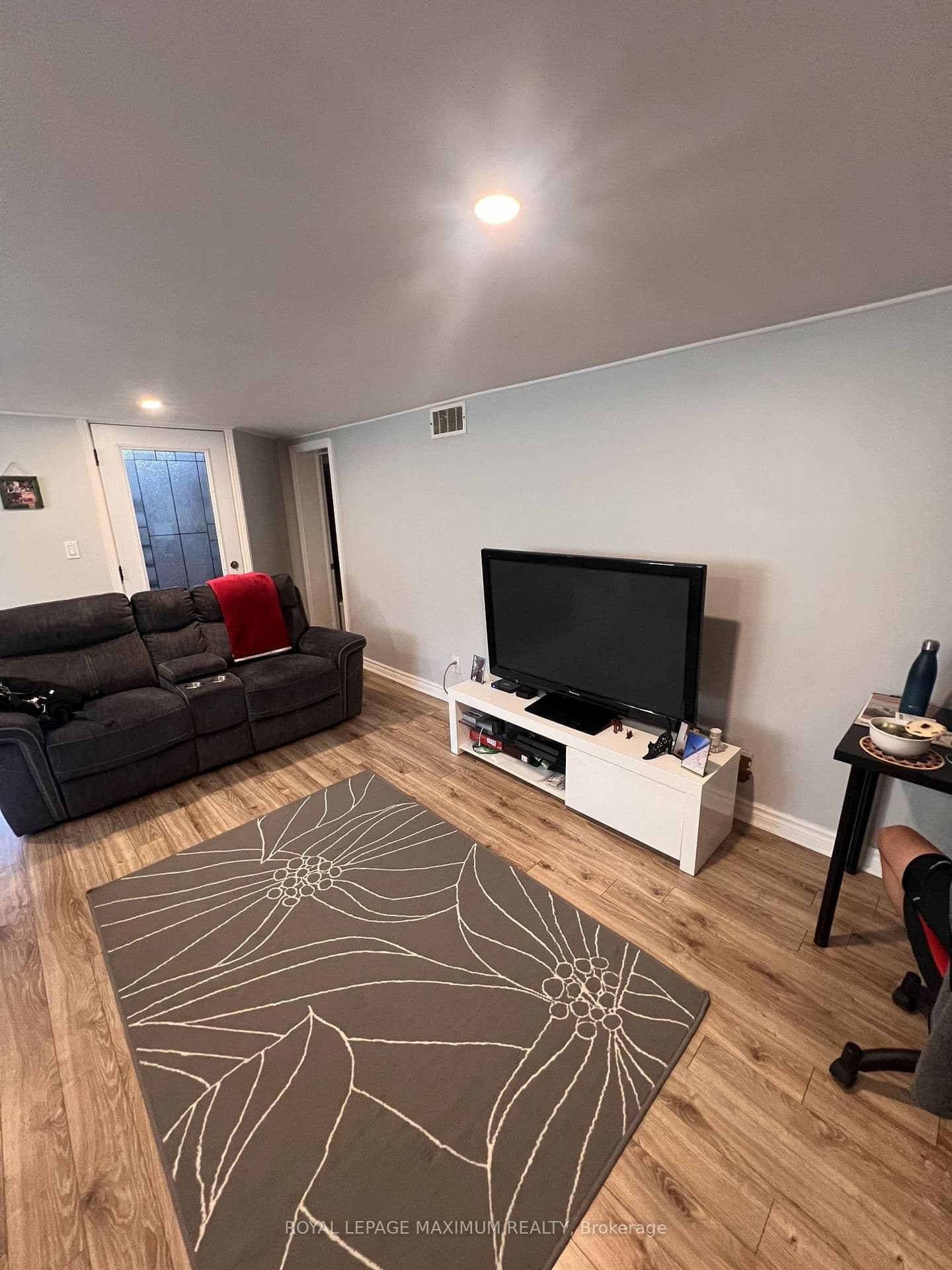 16 Langholm Drive, Unit Bsmt #2 thumbnail 5
