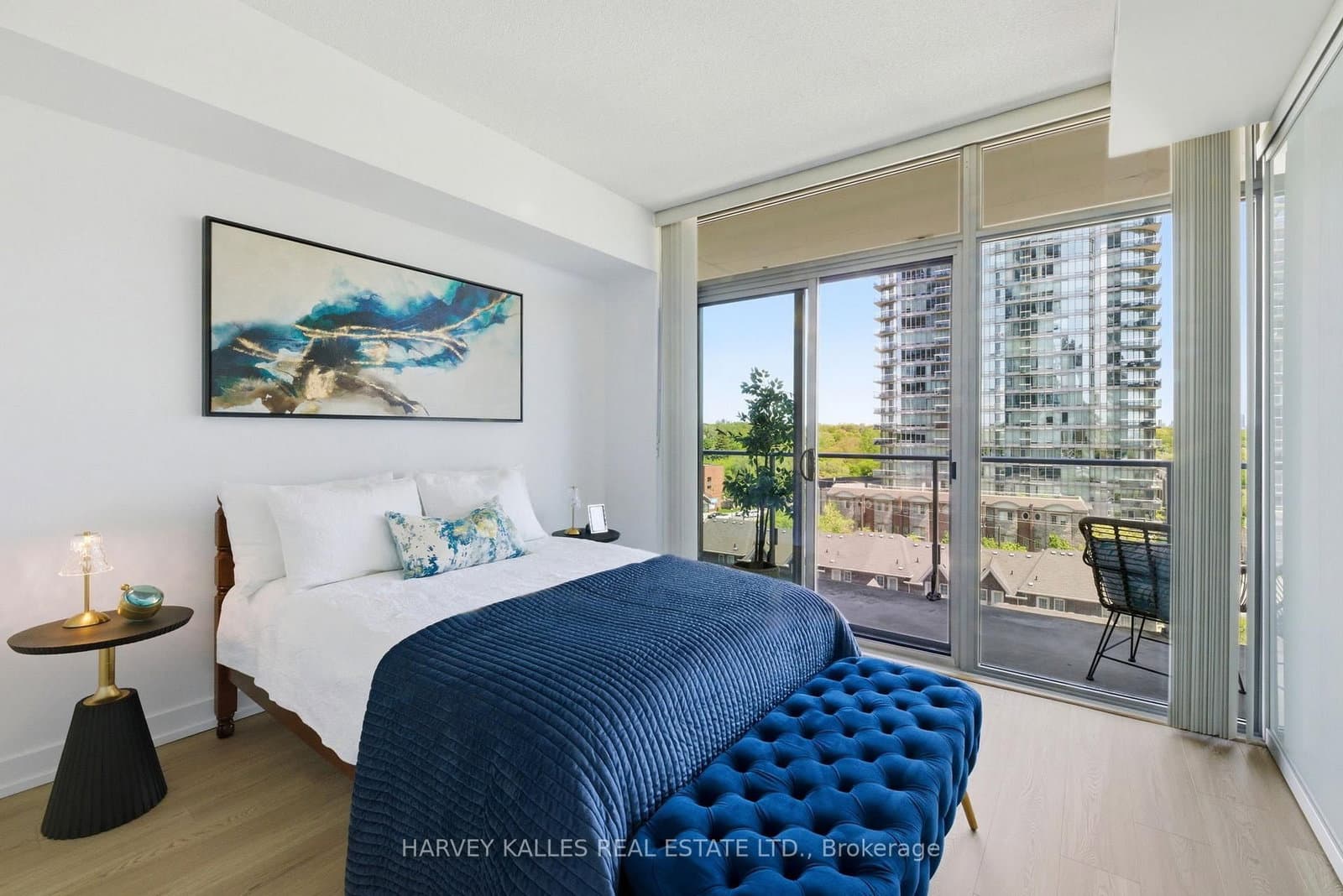 103 The Queensway, Unit 701 thumbnail 17