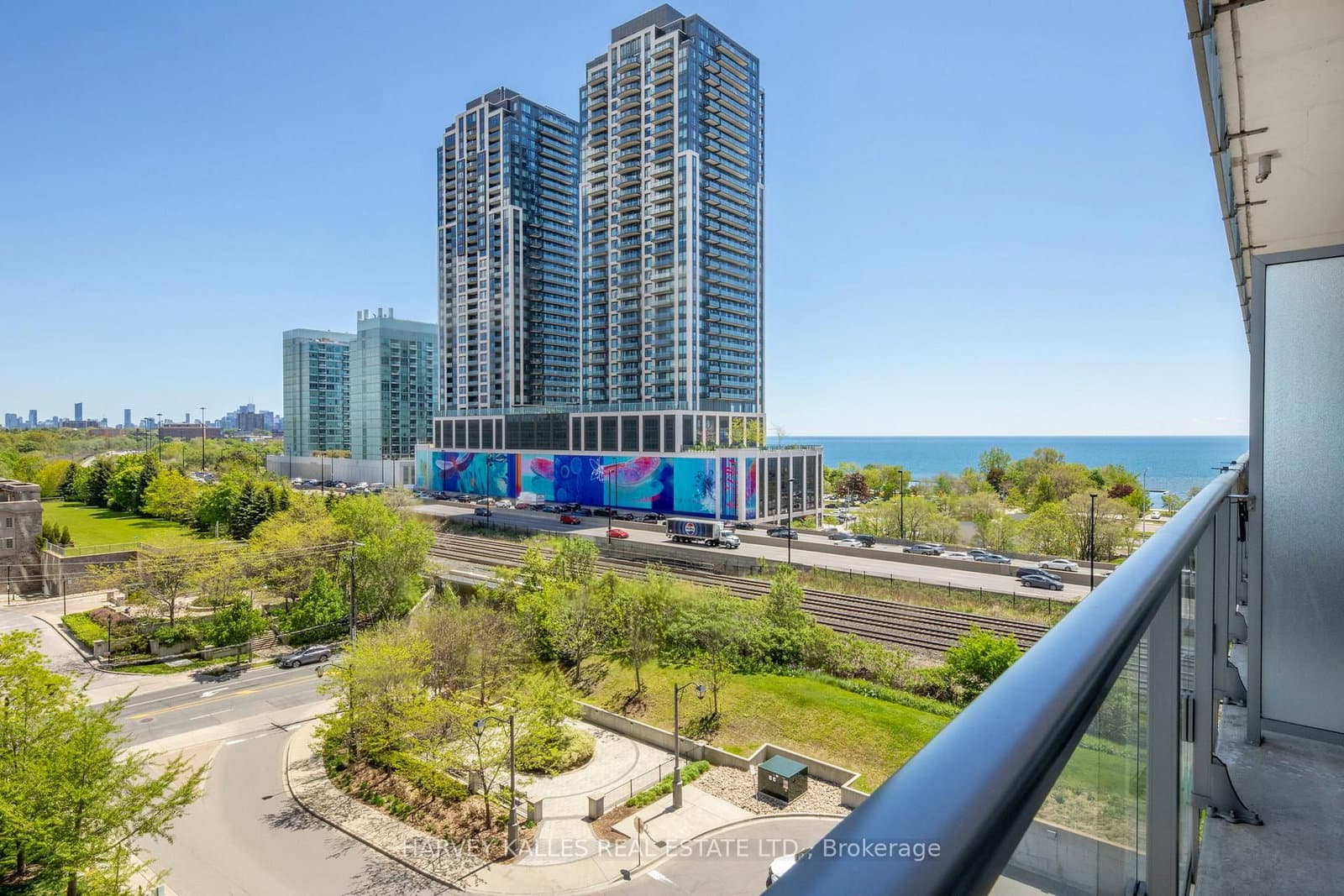 103 The Queensway, Unit 701 thumbnail 23