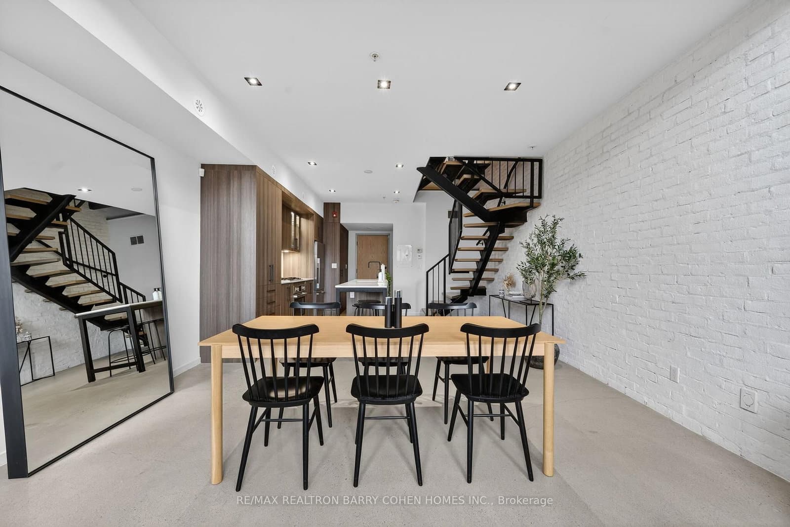 50 Bartlett Avenue, Unit 7 thumbnail 17