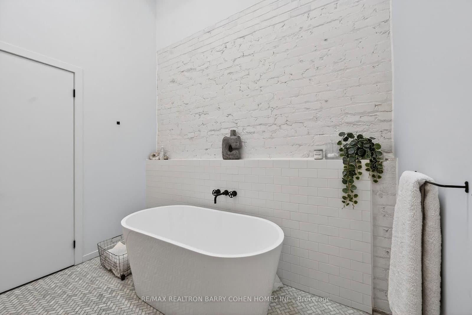 50 Bartlett Avenue, Unit 7 thumbnail 22