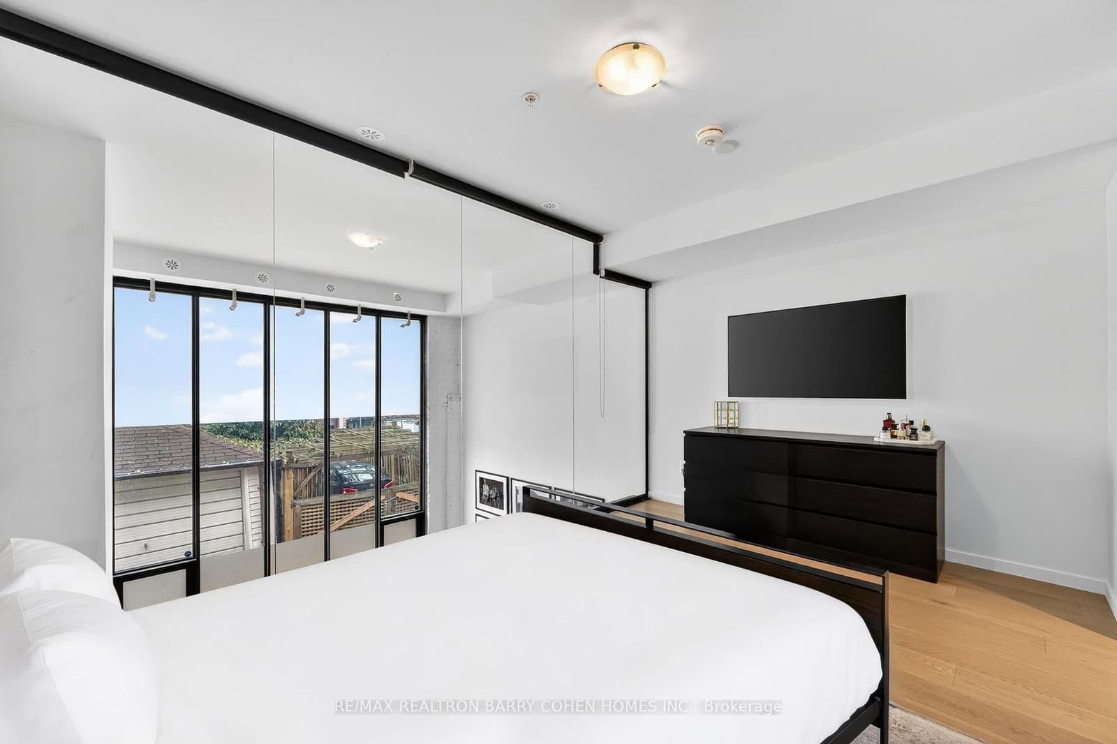 50 Bartlett Avenue, Unit 7 thumbnail 27