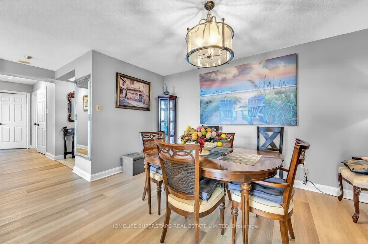 24 Hanover Road, Unit 907 thumbnail 6