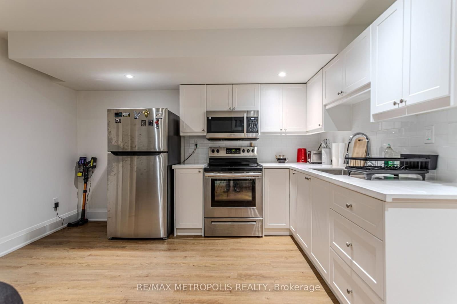 79A Laburnham Avenue, Unit Basement thumbnail 13