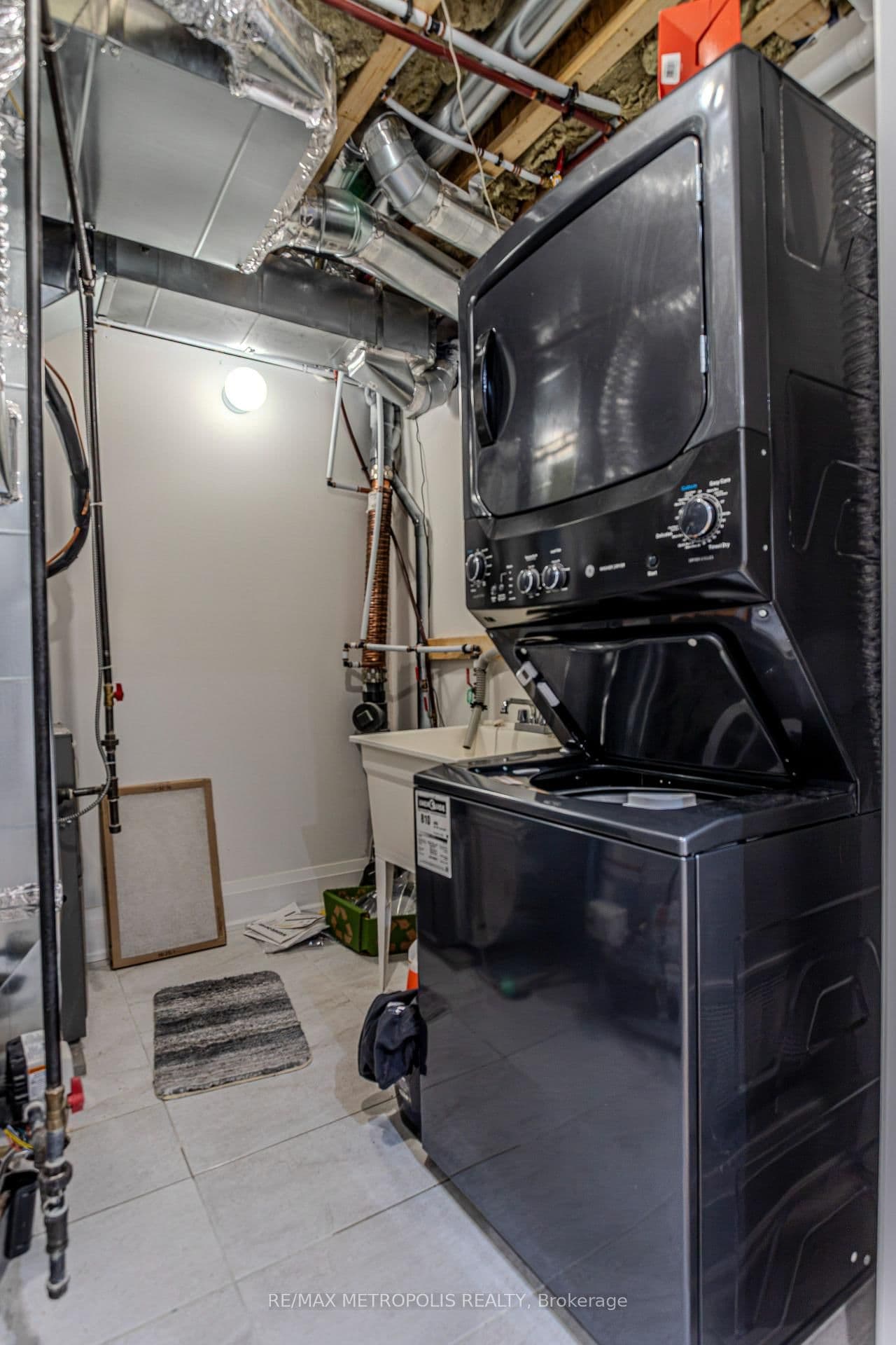 79A Laburnham Avenue, Unit Basement thumbnail 14