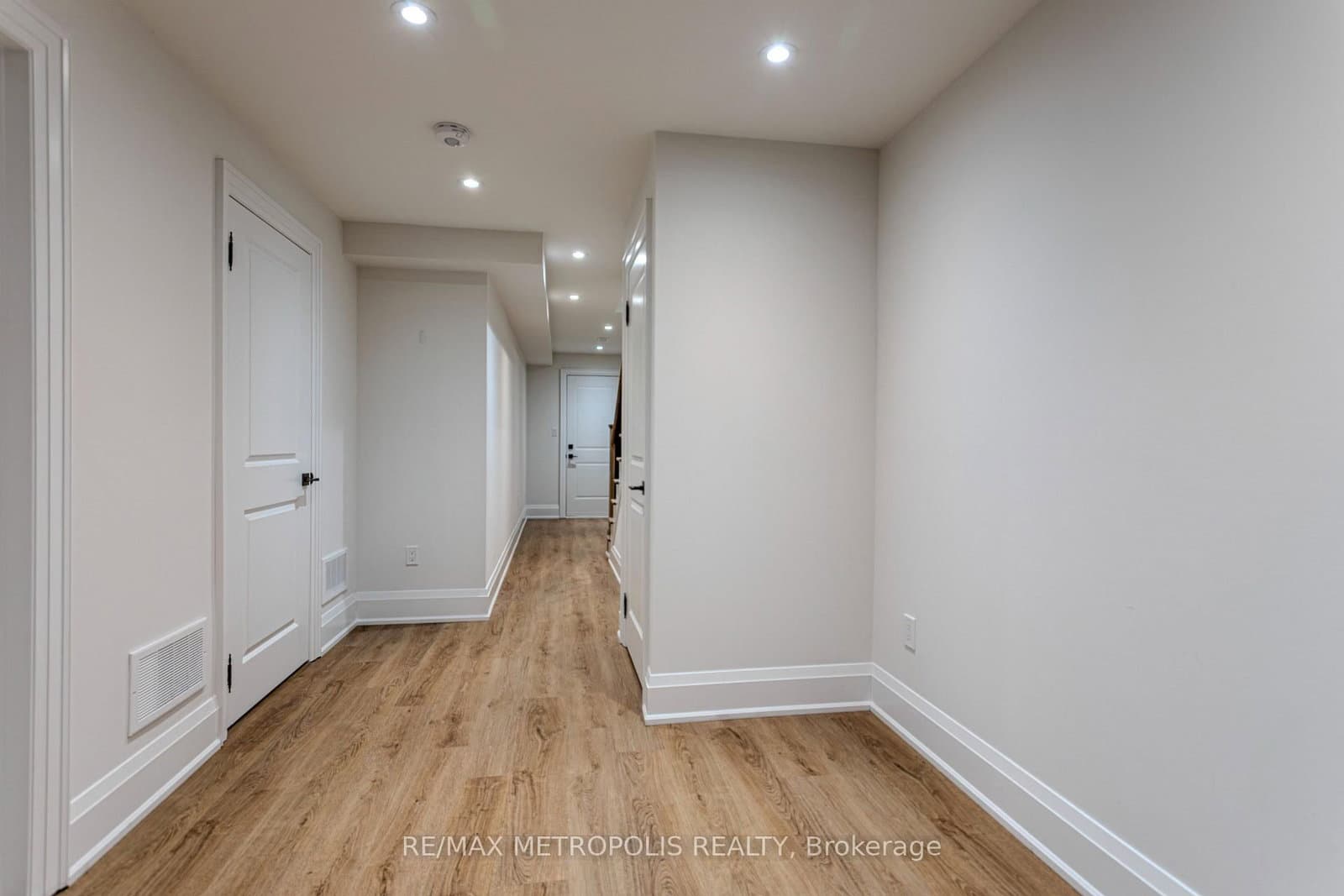 79A Laburnham Avenue, Unit Basement thumbnail 18