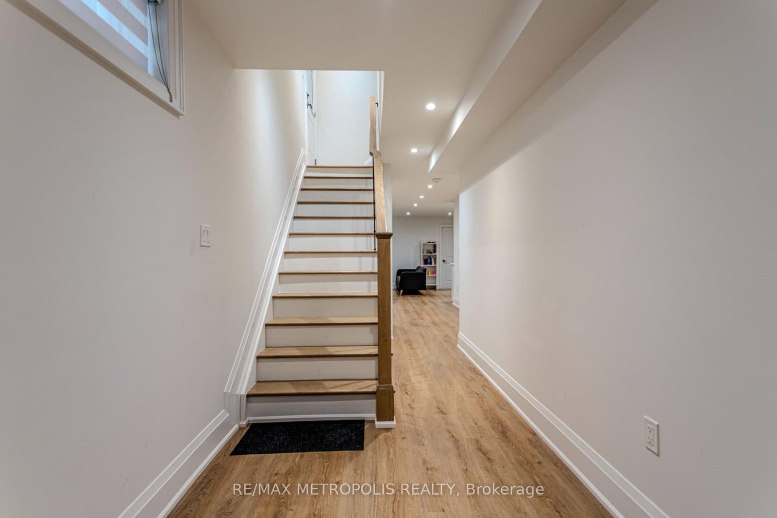 79A Laburnham Avenue, Unit Basement thumbnail 20
