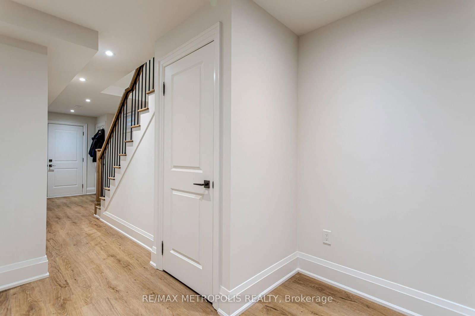 79A Laburnham Avenue, Unit Basement thumbnail 21