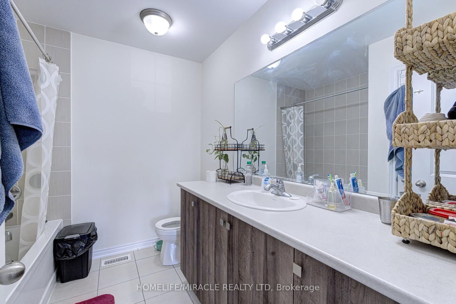 566 Brisdale Drive thumbnail 28