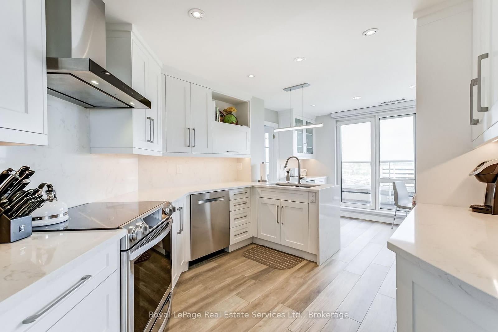 60 Old Mill Road, Unit PH1 thumbnail 9