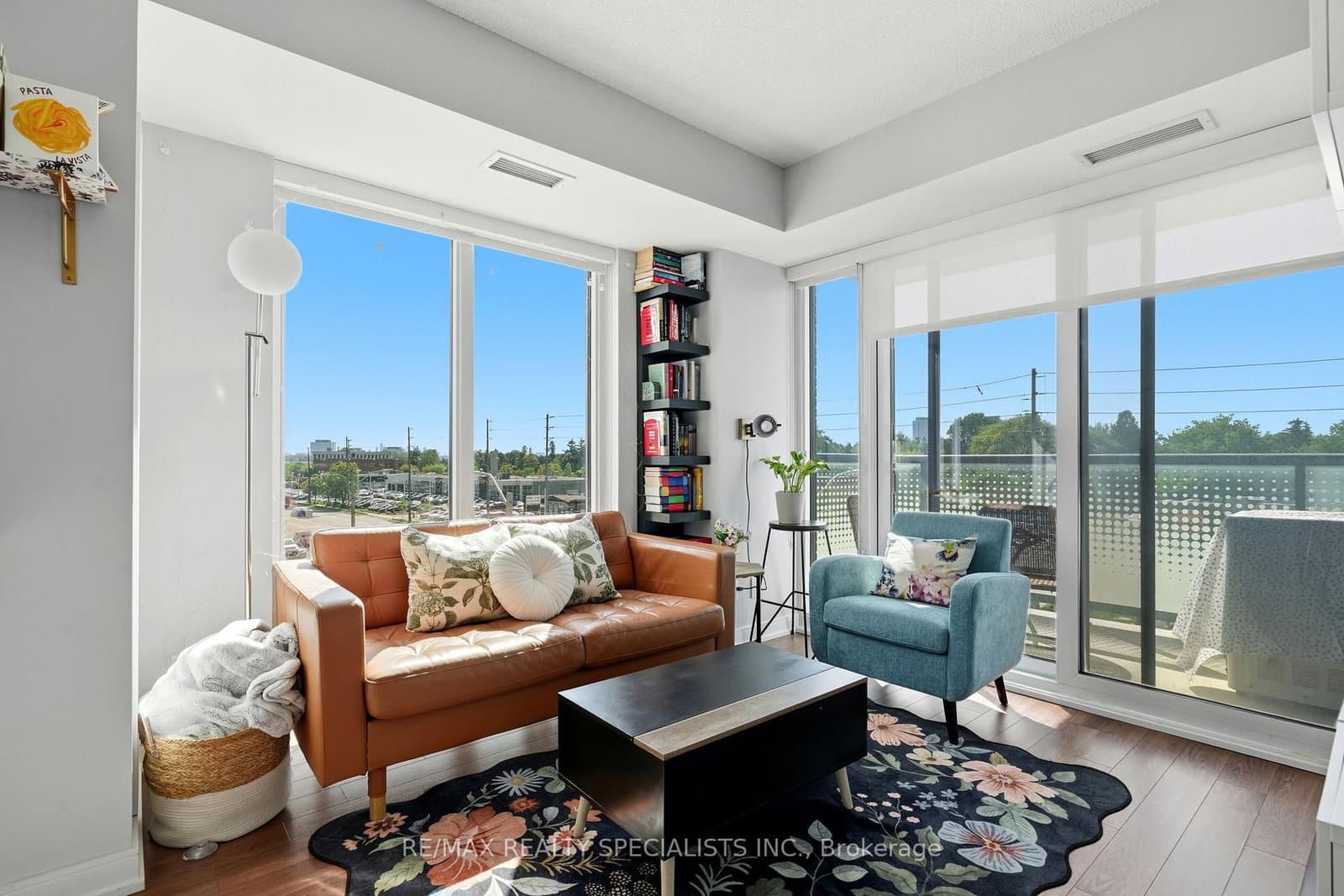 30 Samuel Wood Way, Unit 303 thumbnail 10