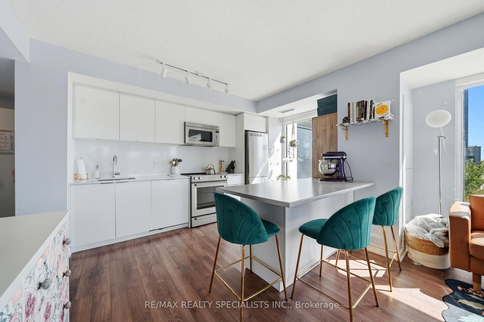 30 Samuel Wood Way, Unit 303 thumbnail 16