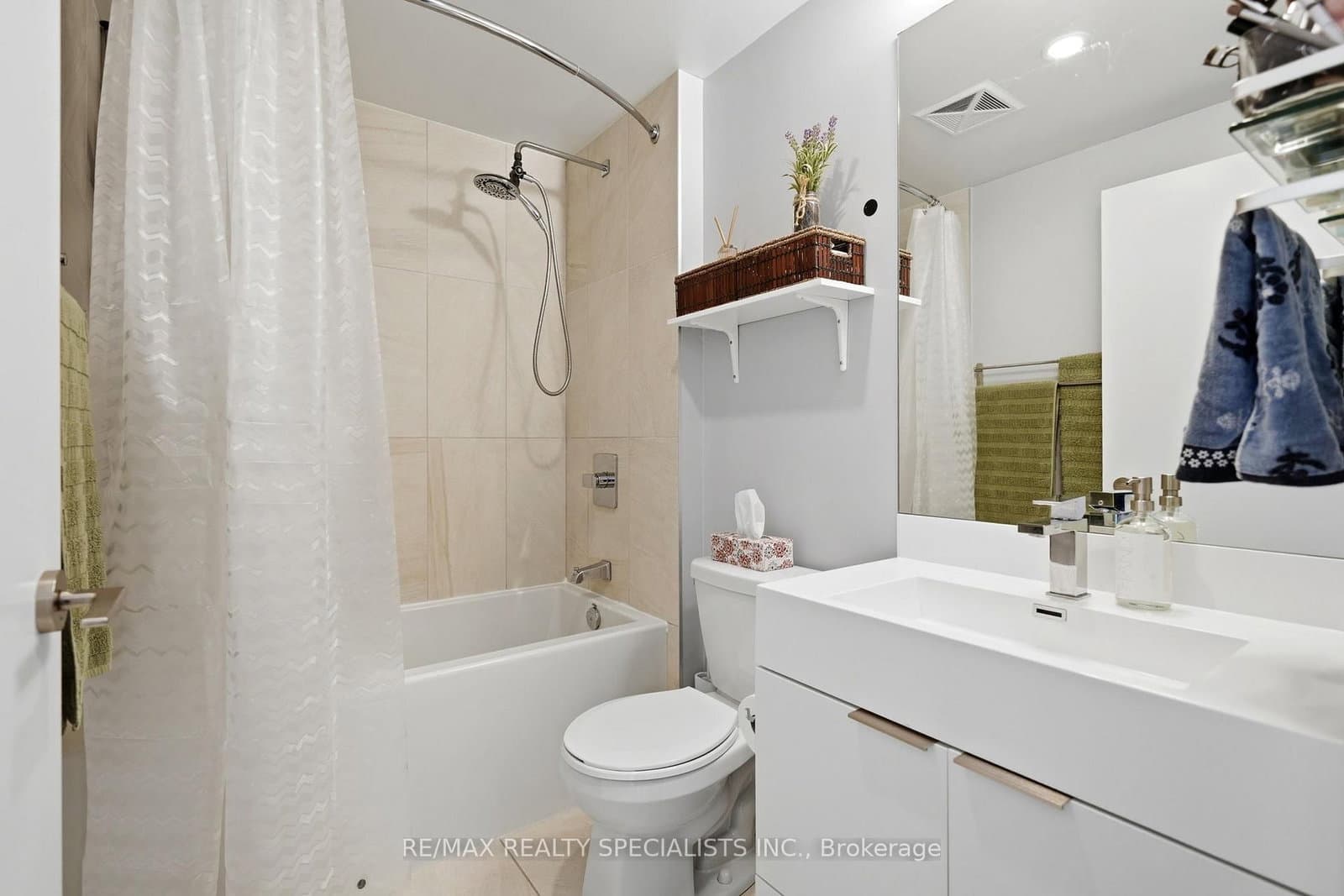 30 Samuel Wood Way, Unit 303 thumbnail 22