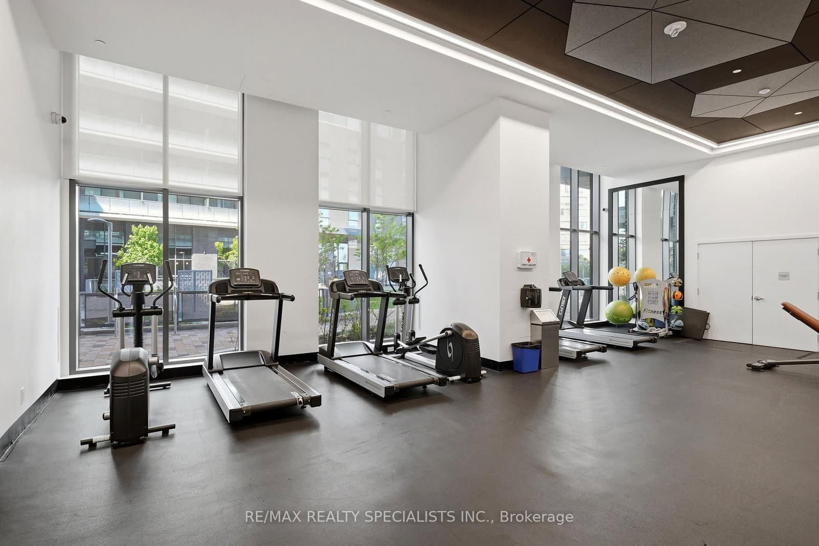 30 Samuel Wood Way, Unit 303 thumbnail 24