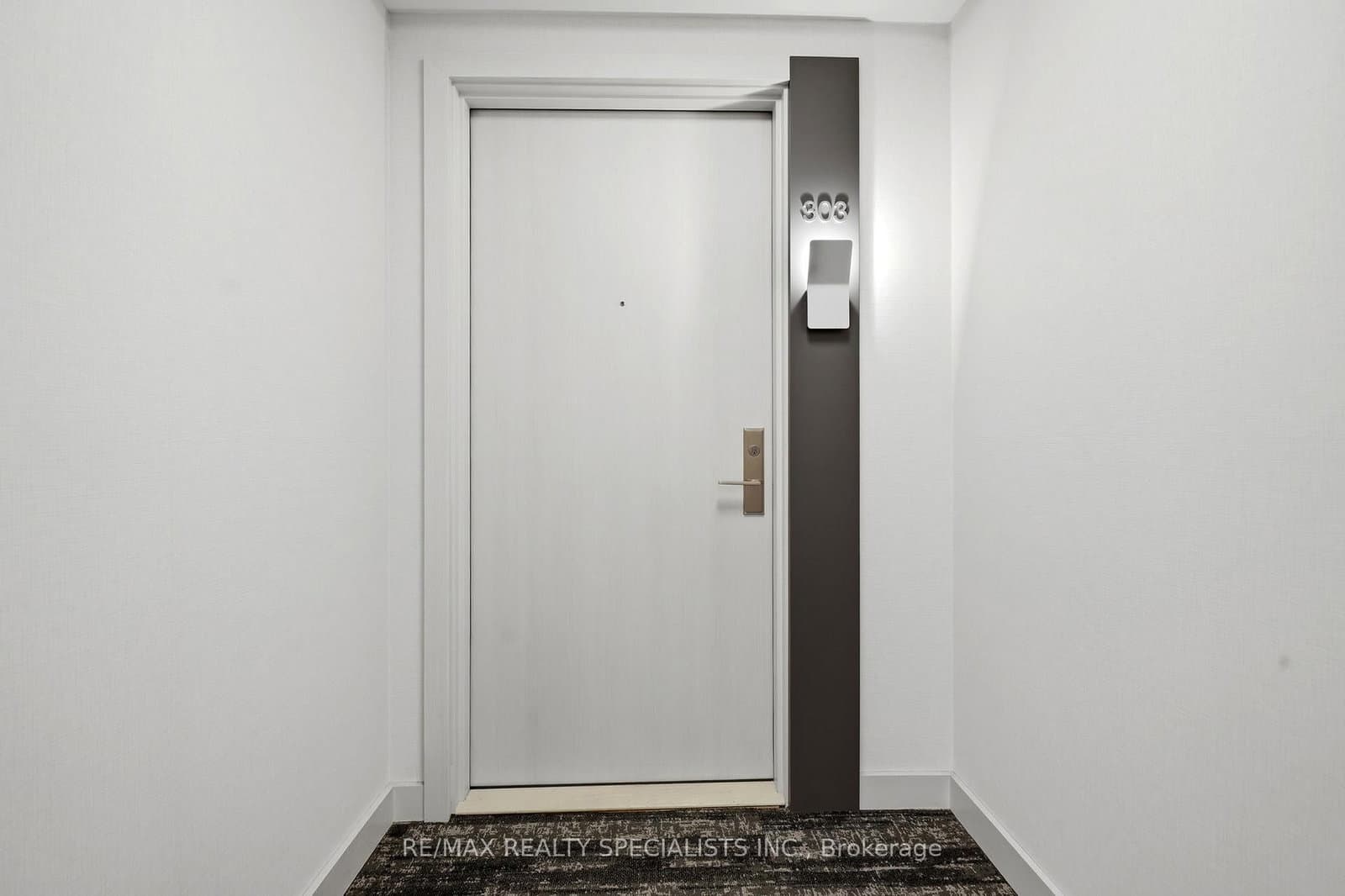 30 Samuel Wood Way, Unit 303 thumbnail 7