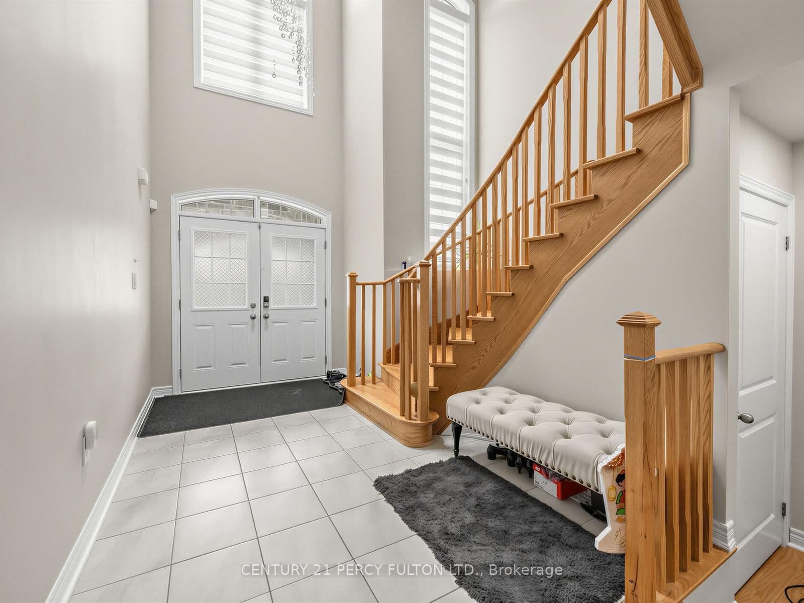 54 Farringdon Crescent thumbnail 3