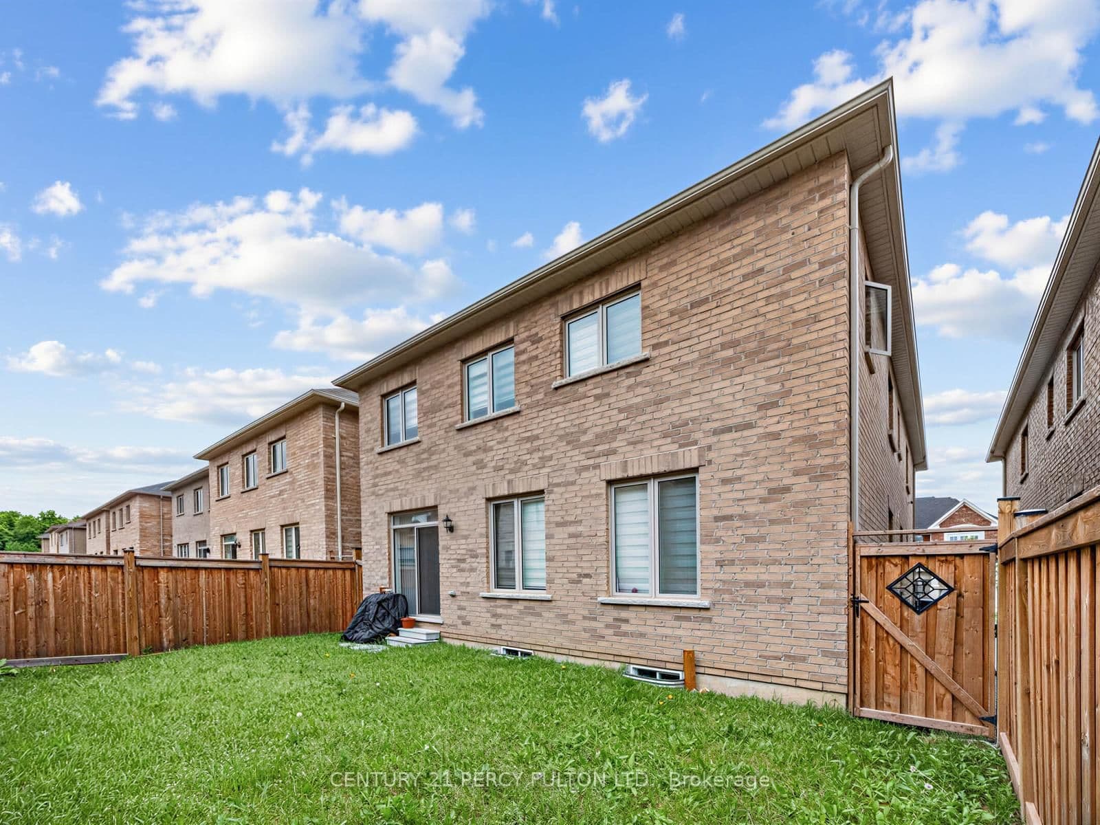 54 Farringdon Crescent thumbnail 35