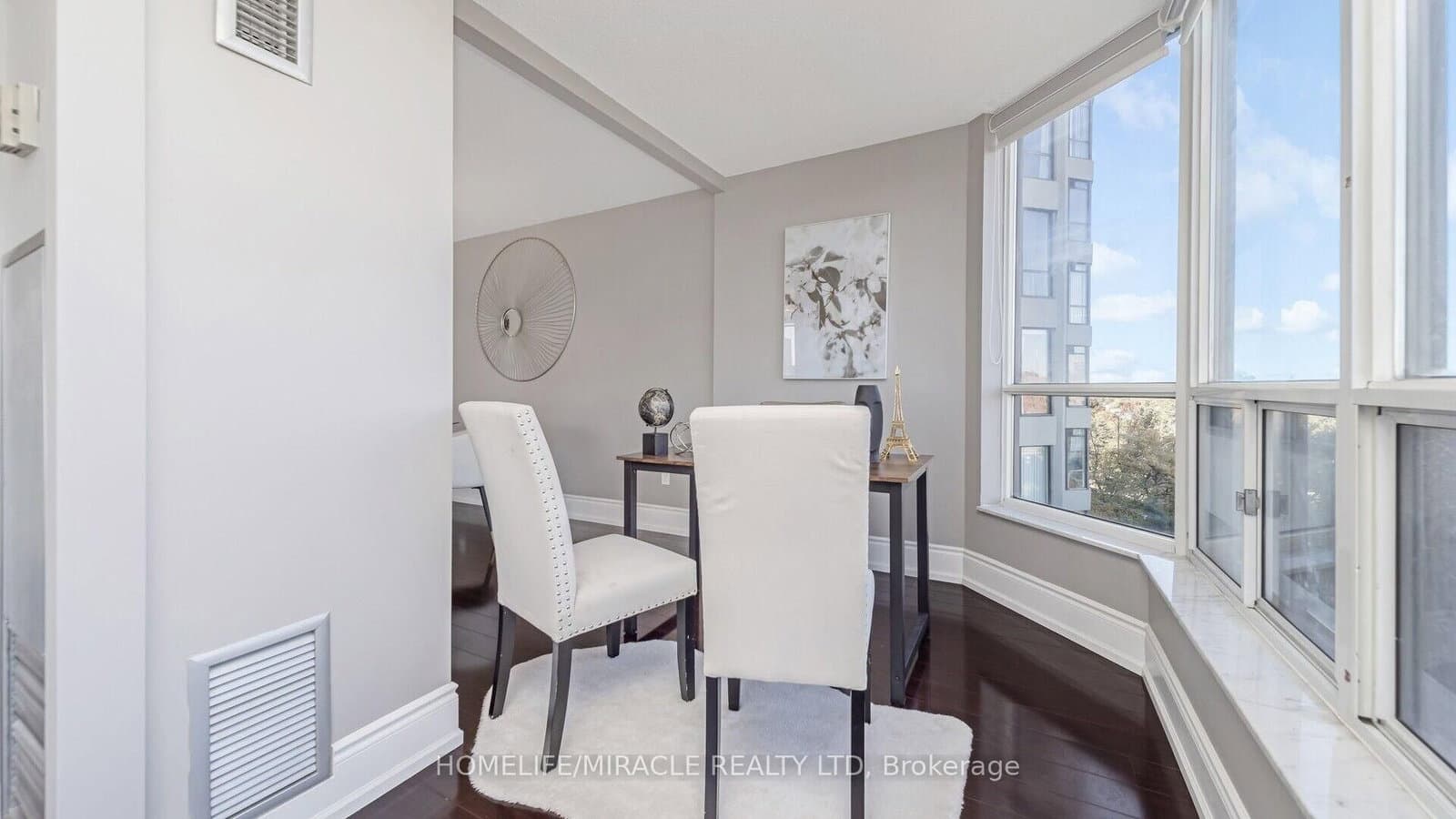 22 Hanover Road, Unit 510 thumbnail 9