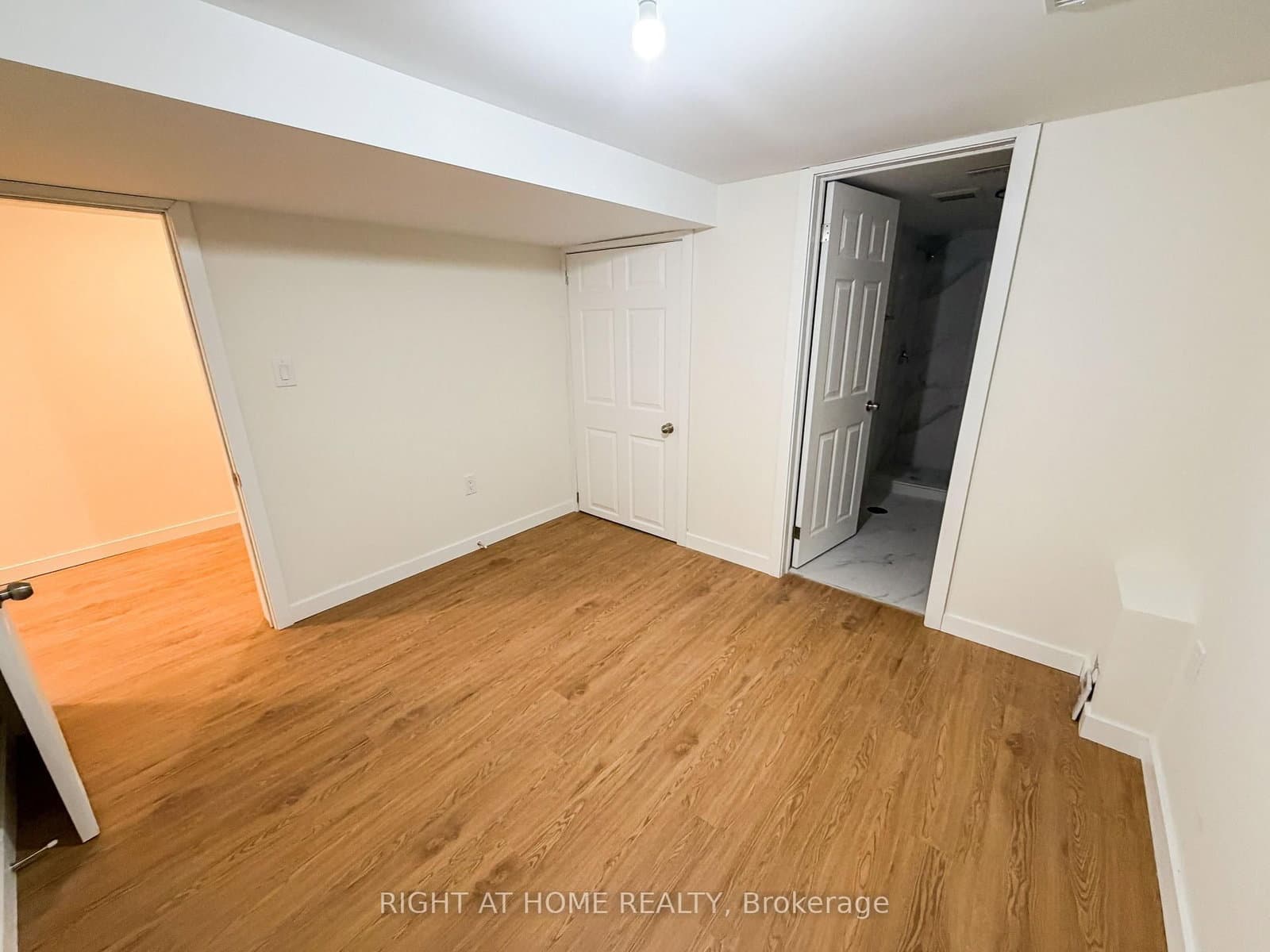 300 South Kingsway, Unit Basement thumbnail 4