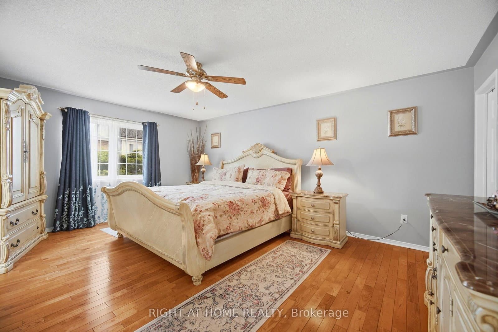 1021 Hemstreet Crescent thumbnail 25
