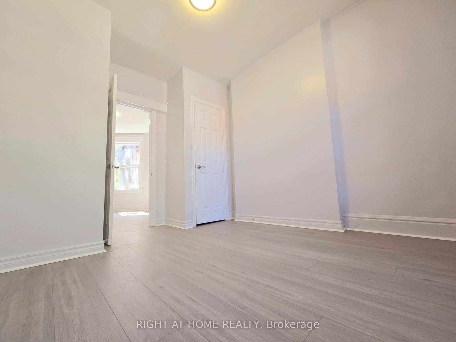 236 Sterling Road, Unit Main thumbnail 13