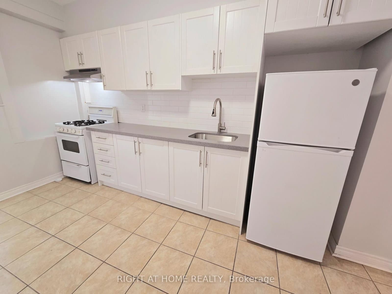 236 Sterling Road, Unit Main thumbnail 8