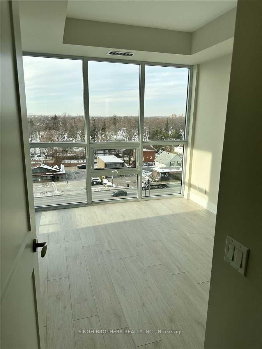 15 Lynch Street, Unit 701 thumbnail 9