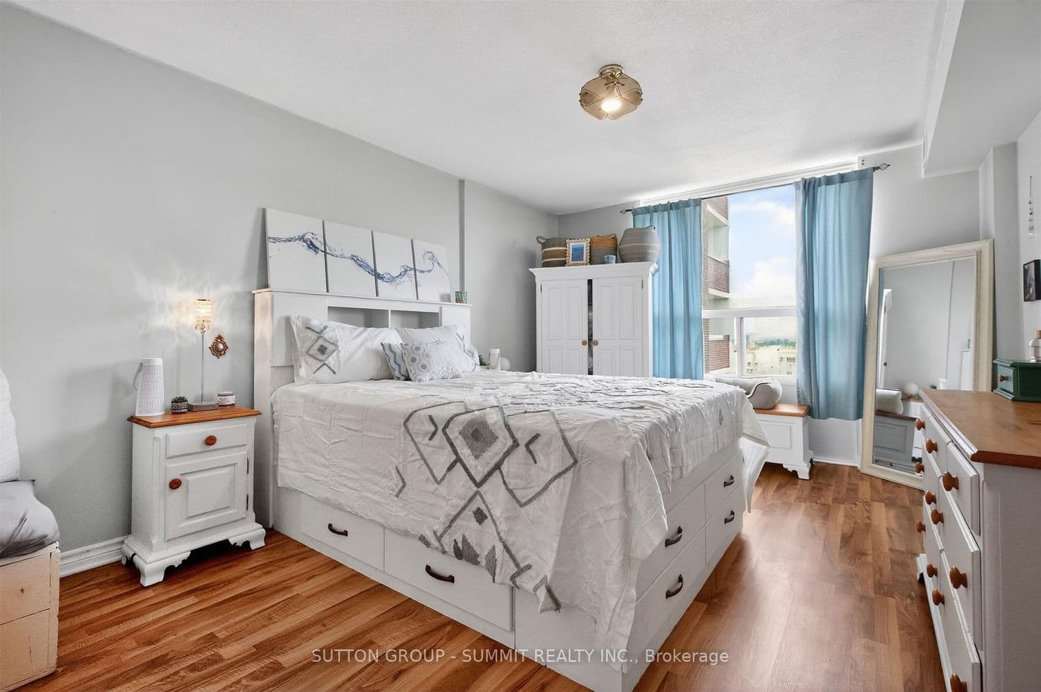 1535 LAKESHORE Road E, Unit 1606 thumbnail 19