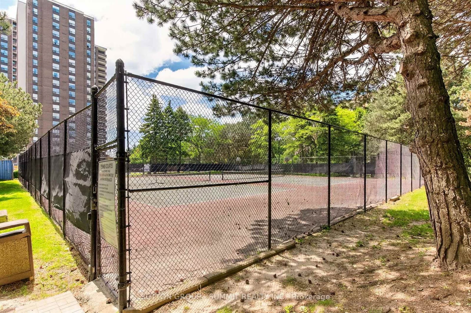 1535 LAKESHORE Road E, Unit 1606 thumbnail 38