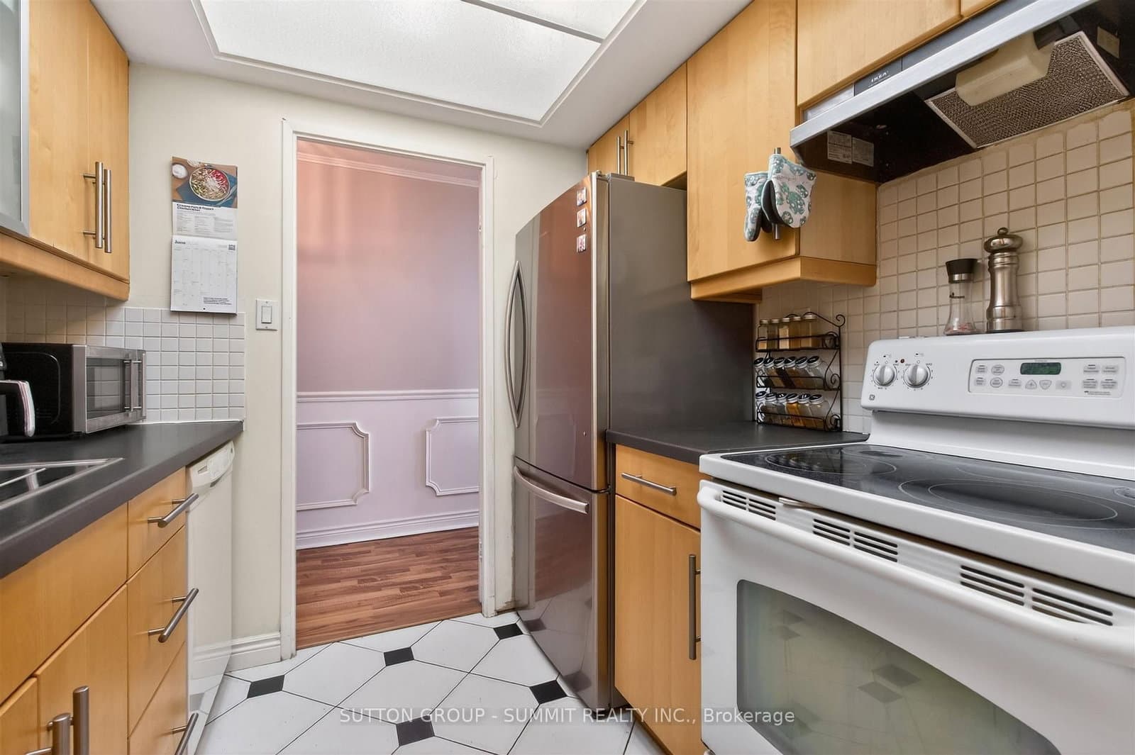 1535 LAKESHORE Road E, Unit 1606 thumbnail 4