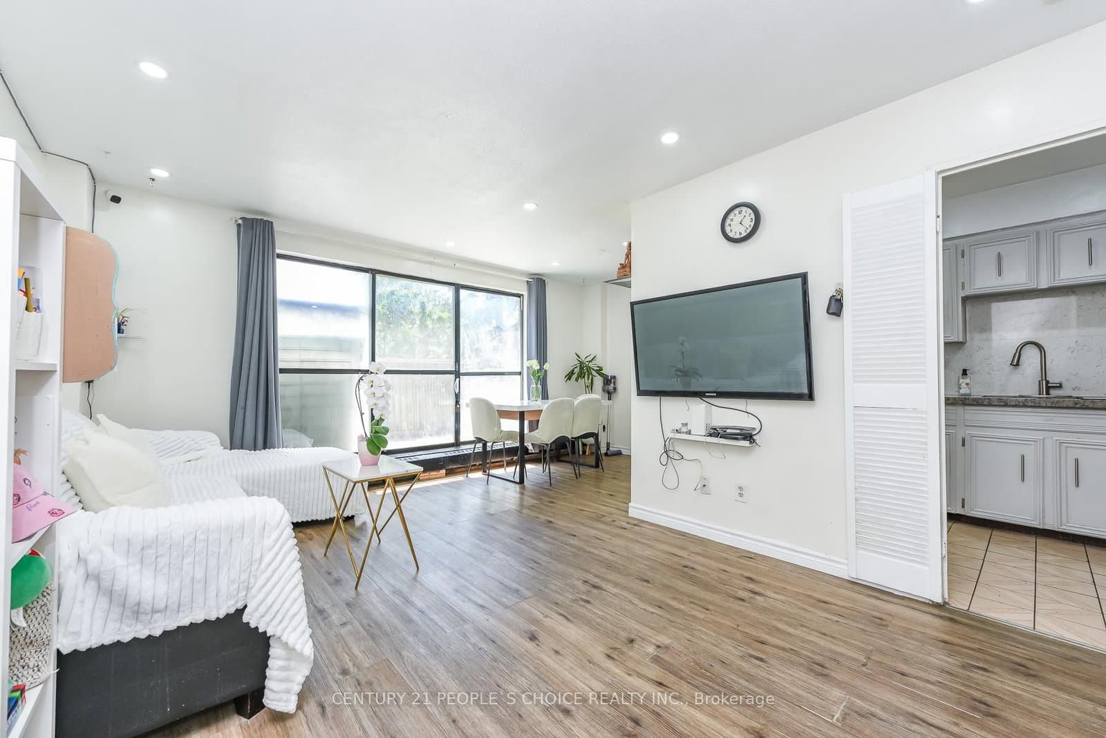 10 Eddystone Avenue, Unit 108 thumbnail 13