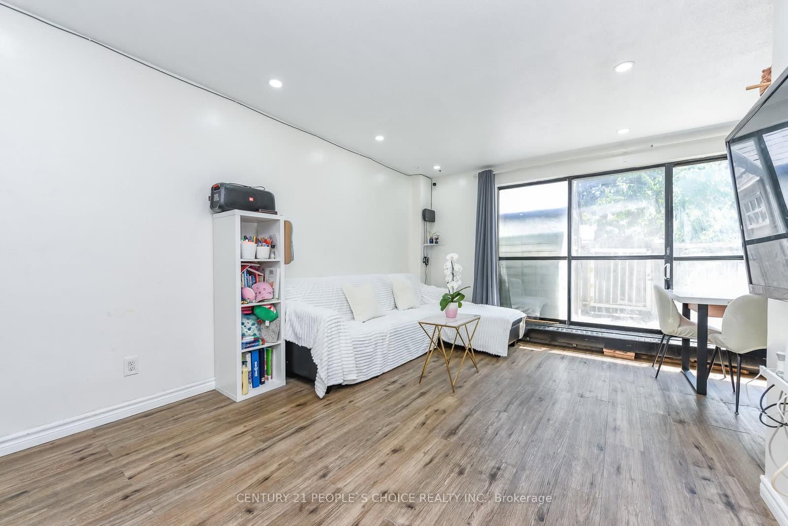 10 Eddystone Avenue, Unit 108 thumbnail 15