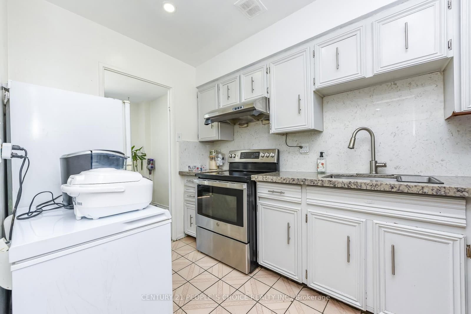 10 Eddystone Avenue, Unit 108 thumbnail 18