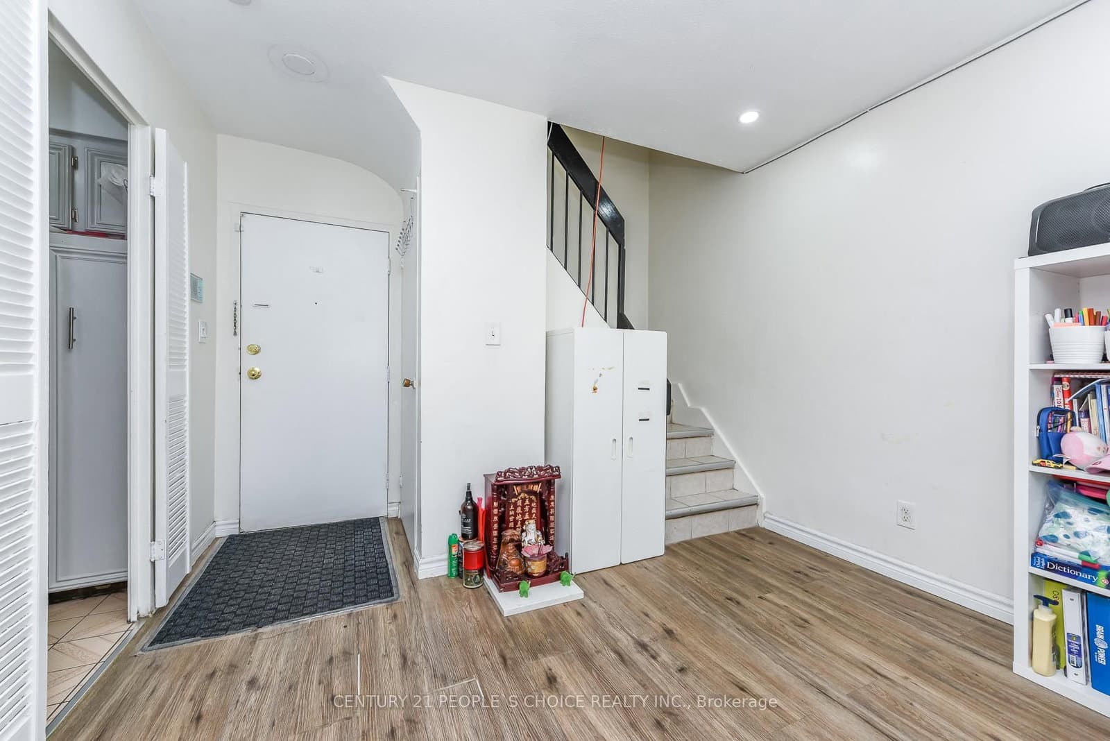 10 Eddystone Avenue, Unit 108 thumbnail 5