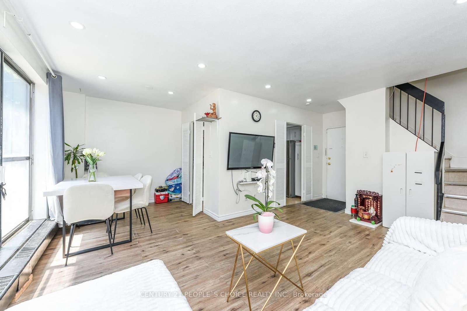 10 Eddystone Avenue, Unit 108 thumbnail 8