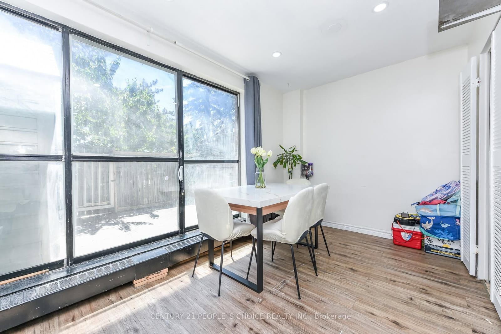 10 Eddystone Avenue, Unit 108 thumbnail 9