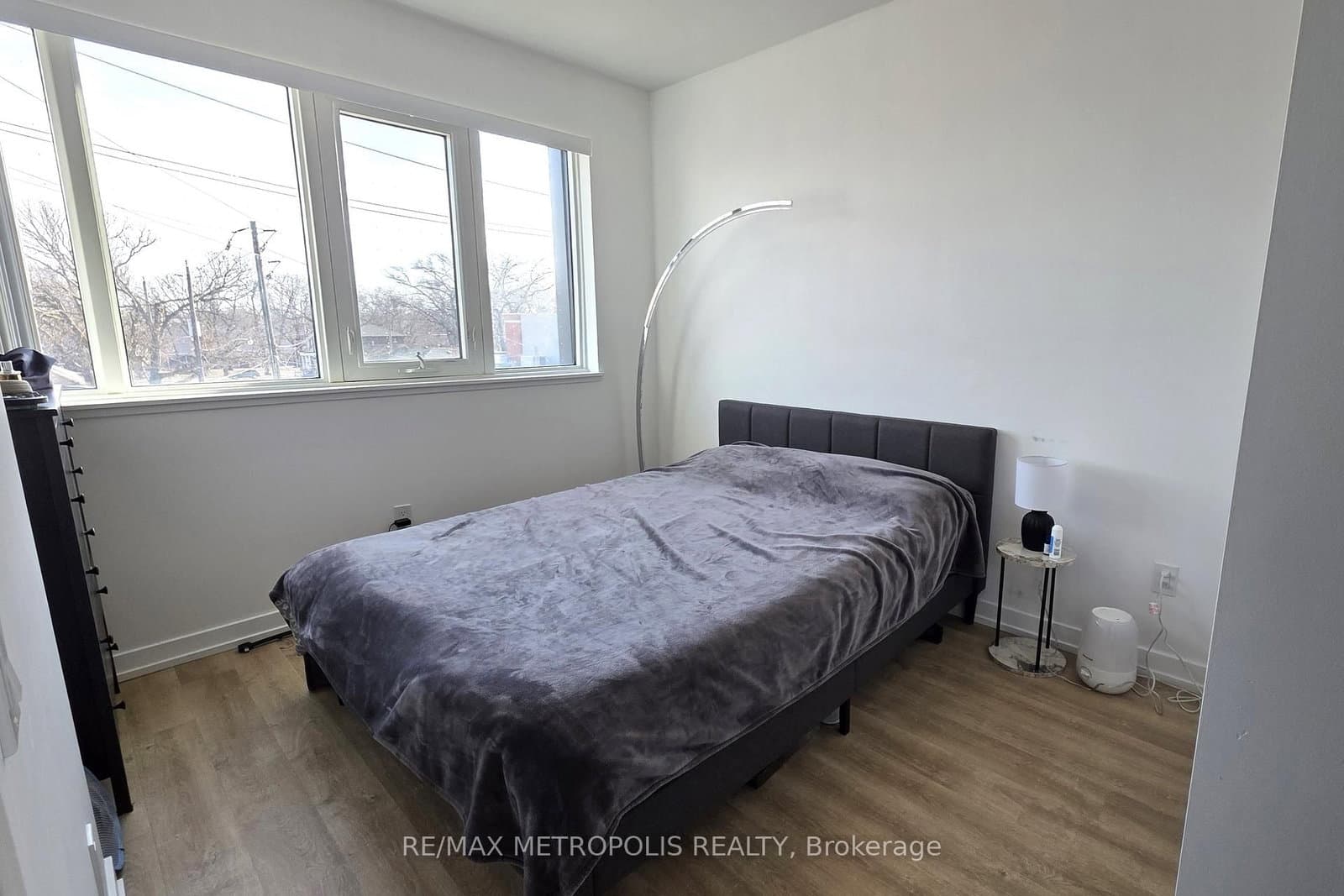 2300 St Clair Avenue W, Unit 308 thumbnail 12