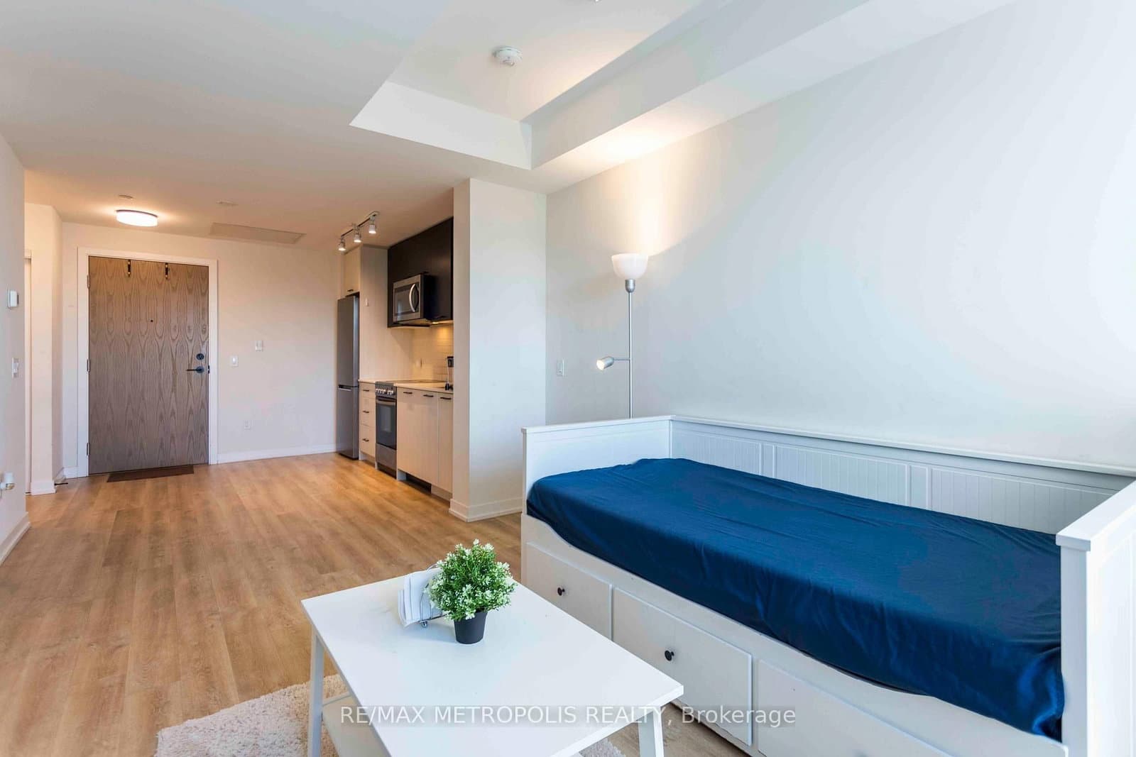 2300 St Clair Avenue W, Unit 308 thumbnail 6