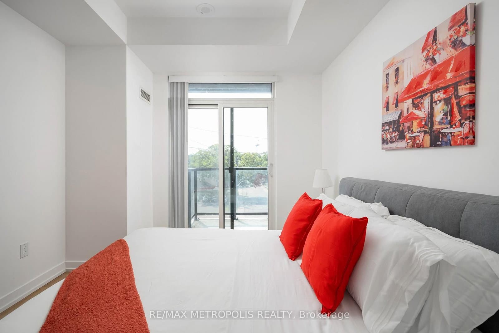 2300 St Clair Avenue W, Unit 407 thumbnail 12