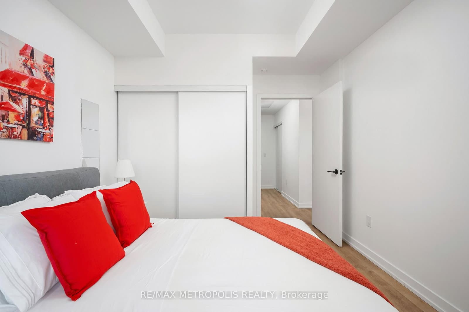 2300 St Clair Avenue W, Unit 407 thumbnail 13