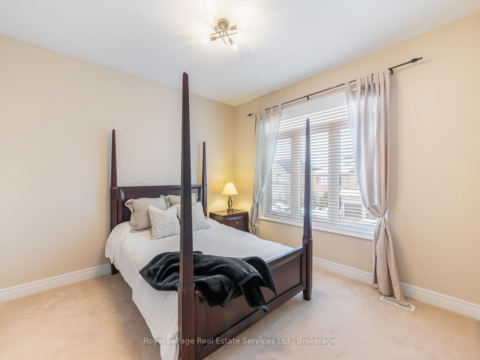 1468 Ferncrest Road thumbnail 24