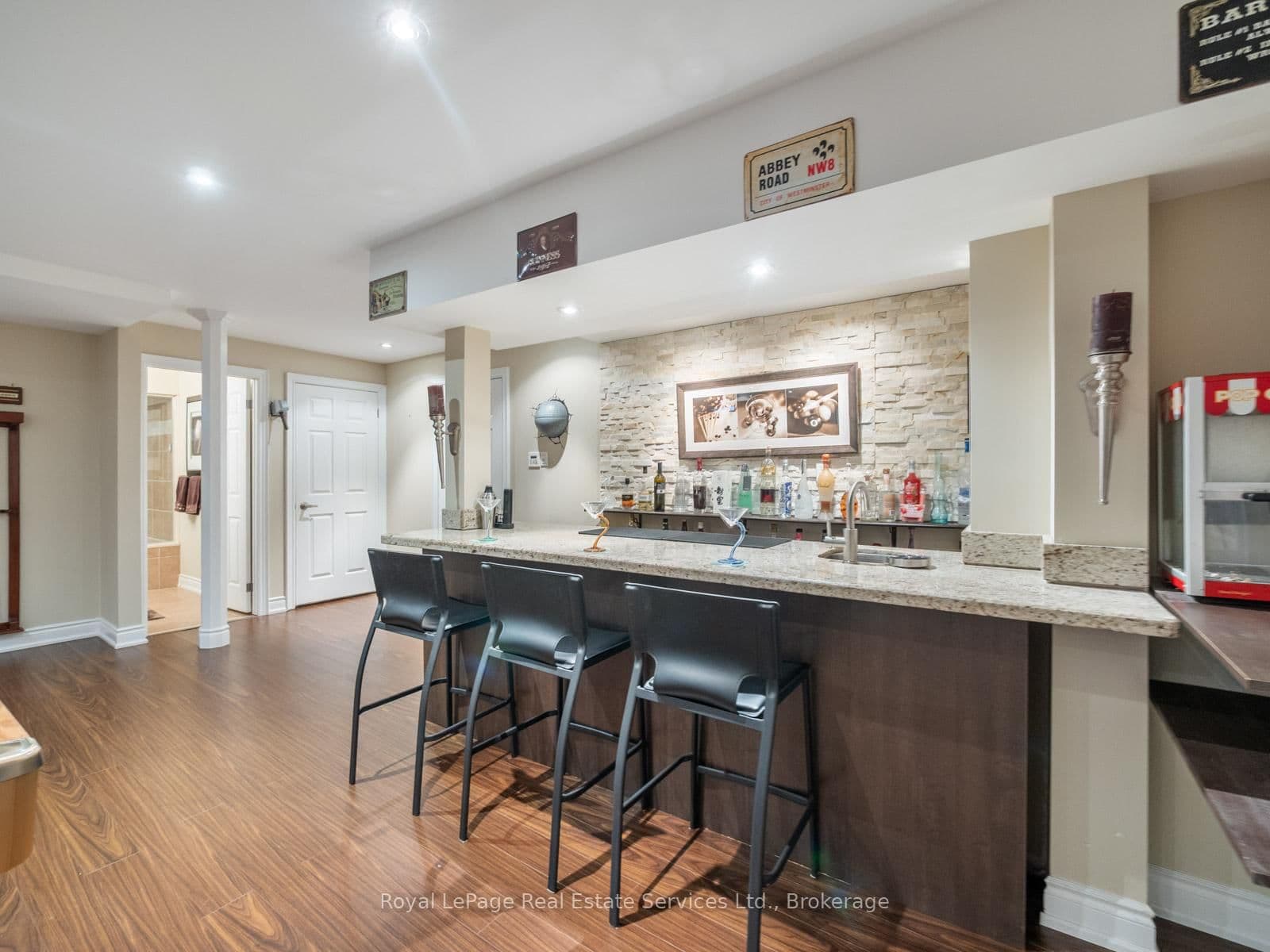 1468 Ferncrest Road thumbnail 29