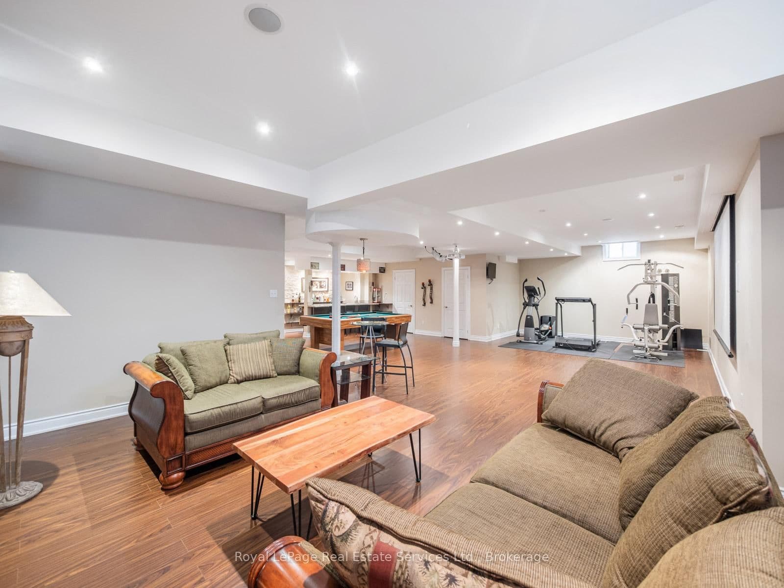 1468 Ferncrest Road thumbnail 30