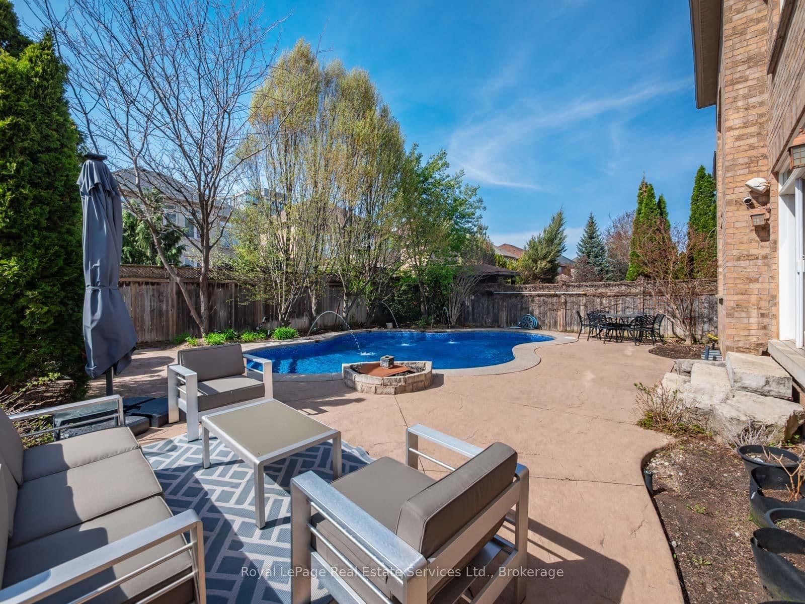 1468 Ferncrest Road thumbnail 34