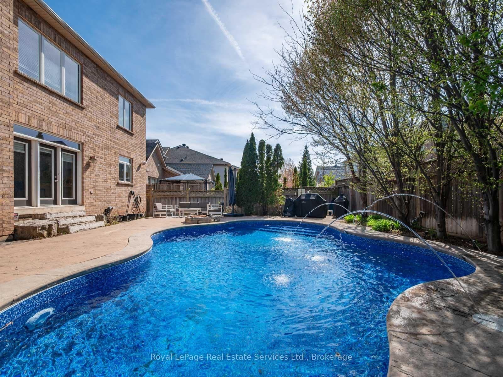 1468 Ferncrest Road thumbnail 36