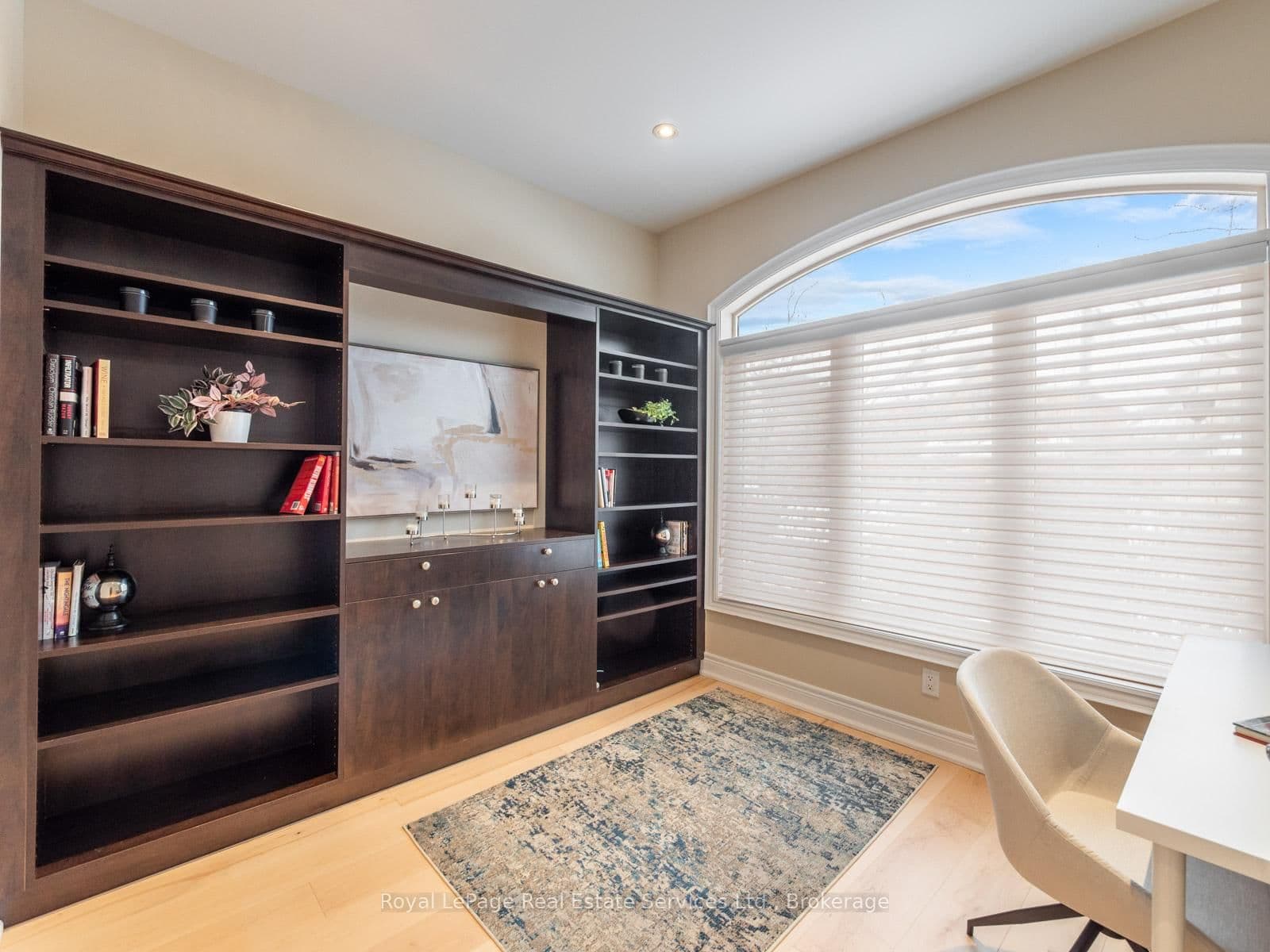 1468 Ferncrest Road thumbnail 5