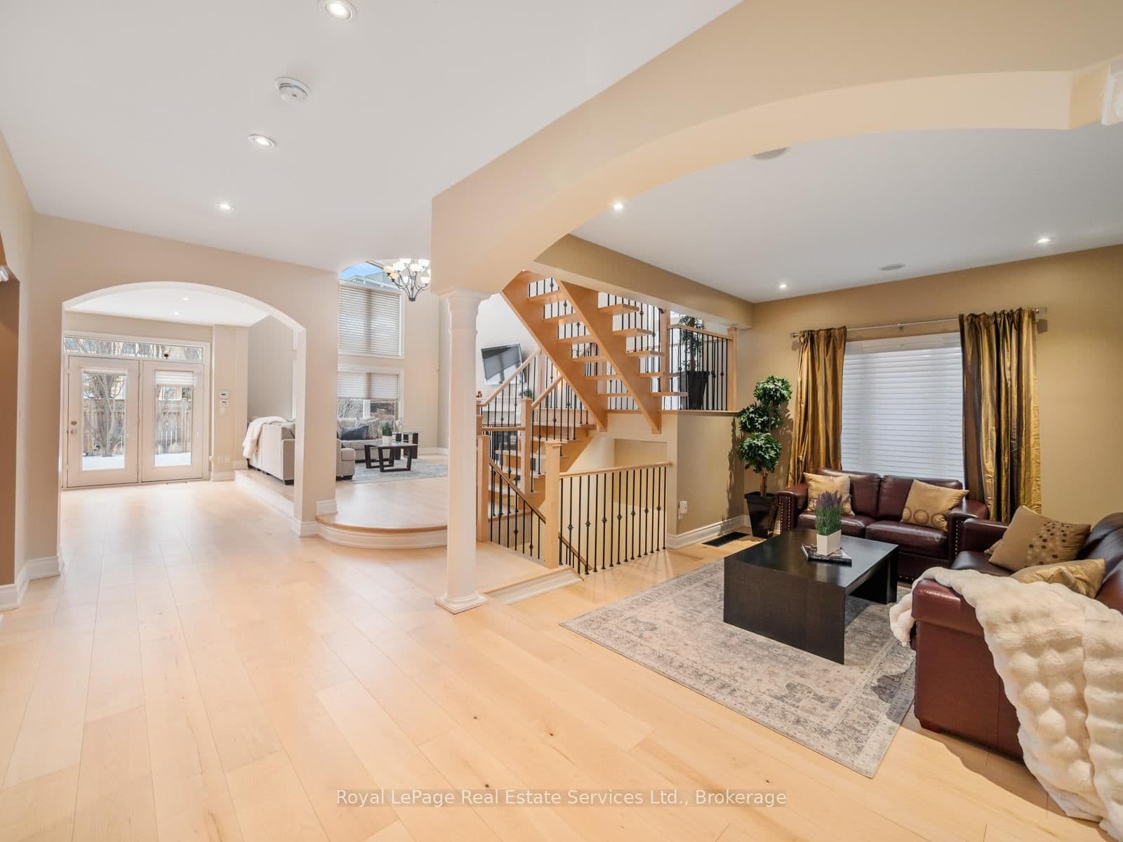 1468 Ferncrest Road thumbnail 7