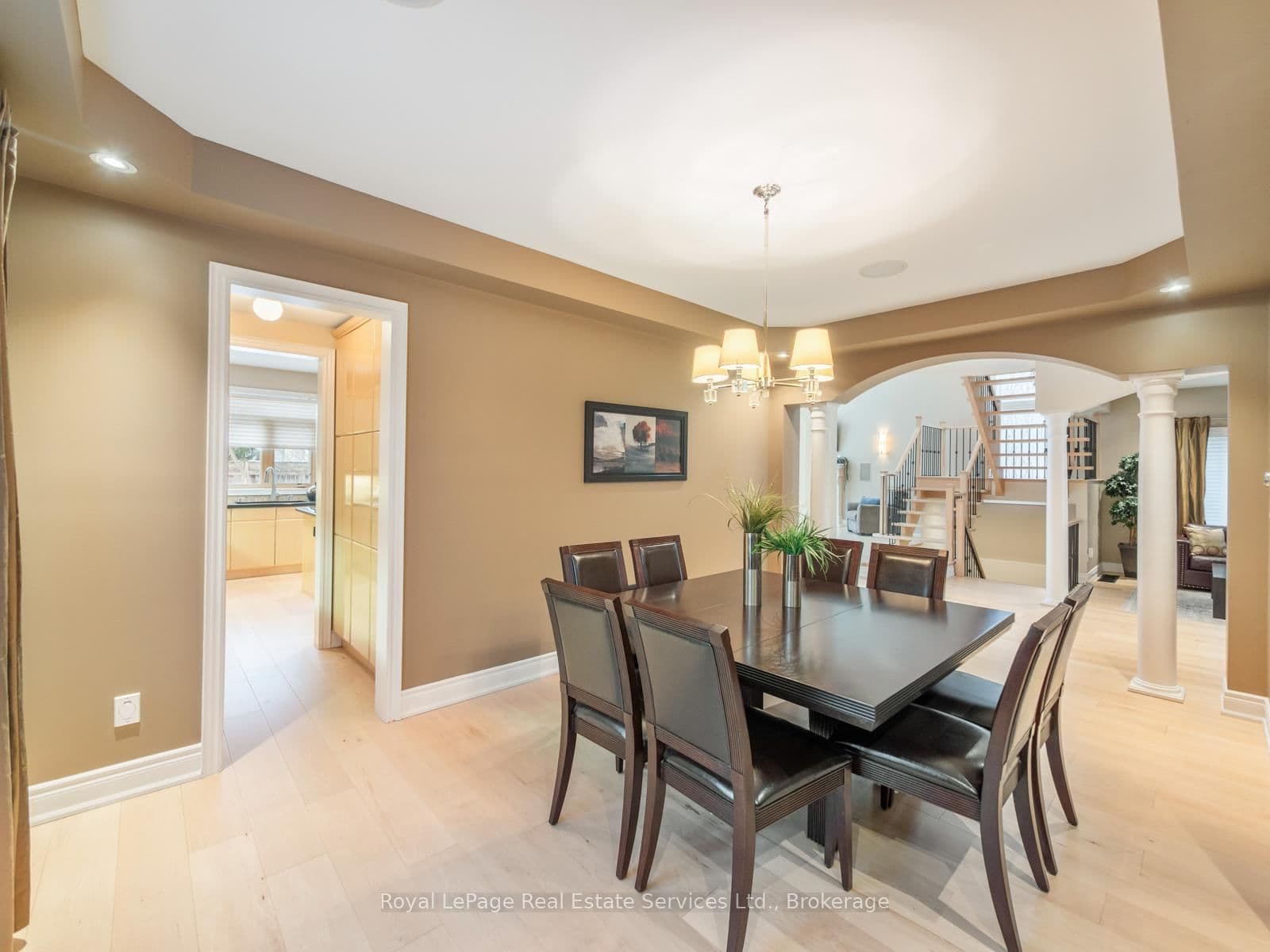 1468 Ferncrest Road thumbnail 9